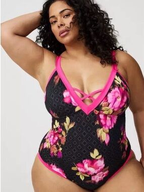 Torrid Plunge Cheeky Swimsuit Wire-Free - Floral Geo Black 4X